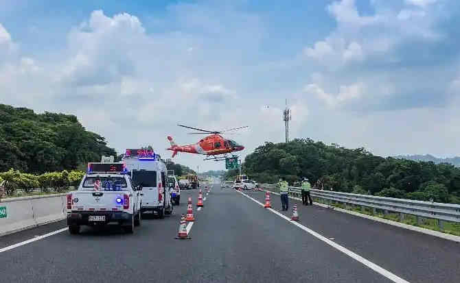 应县高速公路汽车救援案例